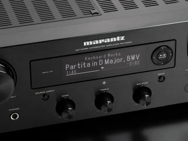 Wzmacniacz z „internetem” Marantz PM7000N test